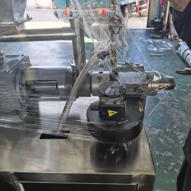 Mini jednošnekový extruder